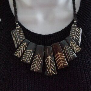 UNIQUE REAL WOOD NECKLACE
